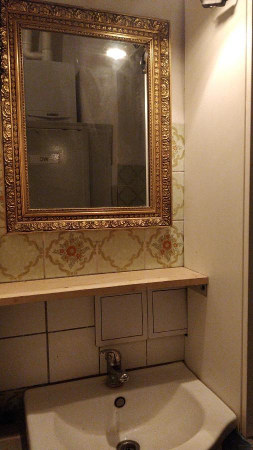 Prague "Above Train Central" Hostel Ngoại thất bức ảnh